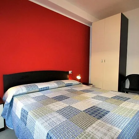 Piazzo Sleeps 4 Pool Wifi
