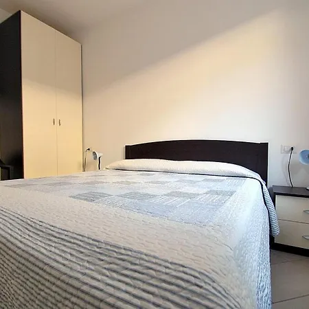 Piazzo Sleeps 4 Pool Wifi Lägenhet Vercana